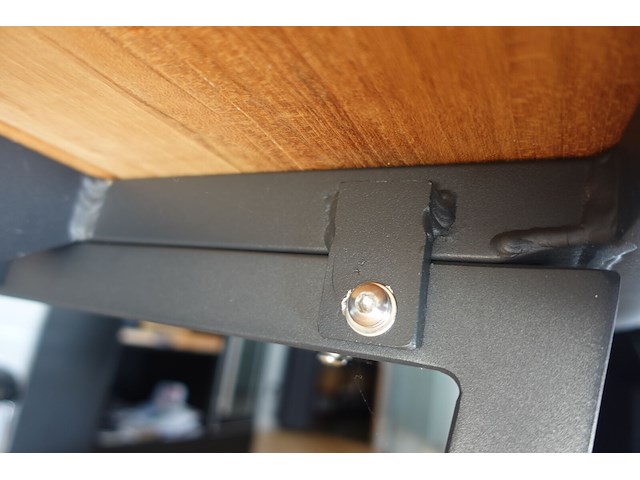 Houten tafel - afbeelding 5 van  5