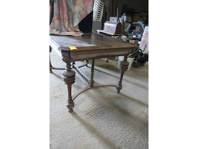 Houten tafel - afbeelding 4 van  5