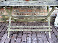 Houten tafel - afbeelding 2 van  3