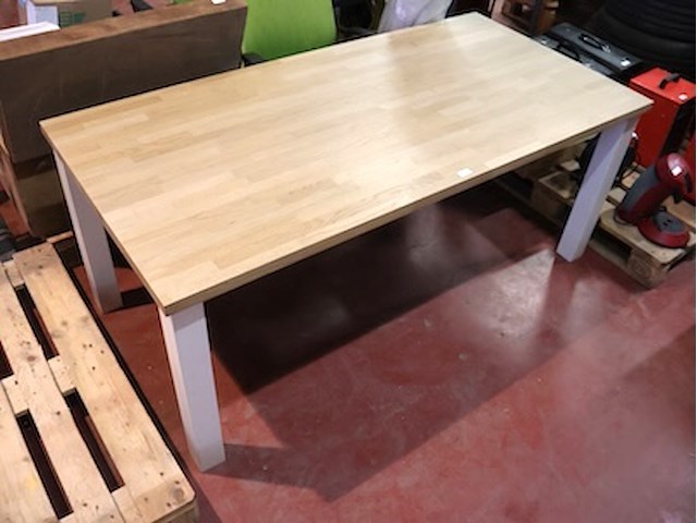 Houten tafel - afbeelding 2 van  5