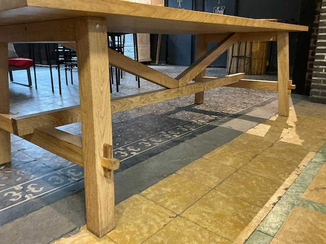 Houten tafel - afbeelding 4 van  4
