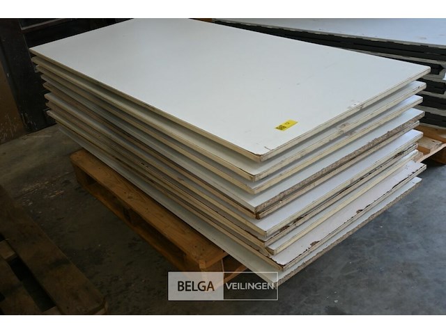 Houten tafels (10x) - afbeelding 2 van  2