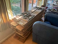 Houten tafels en banken