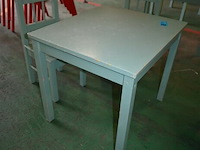 Houten tafeltje + 2 houten kinderstoelen - afbeelding 4 van  4