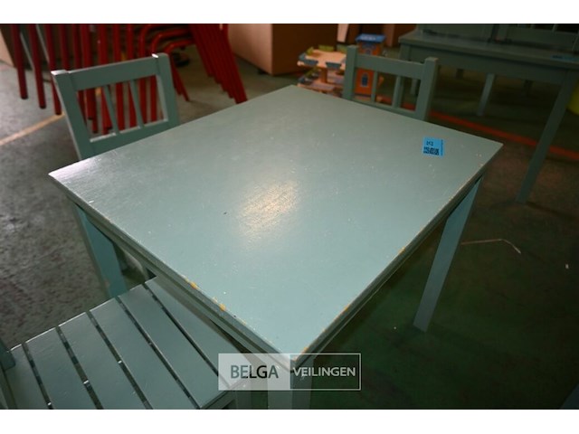 Houten tafeltje + 4 houten kinderstoelen - afbeelding 3 van  6