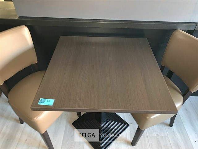 Houten tafeltje met 2 stoelen - afbeelding 1 van  1