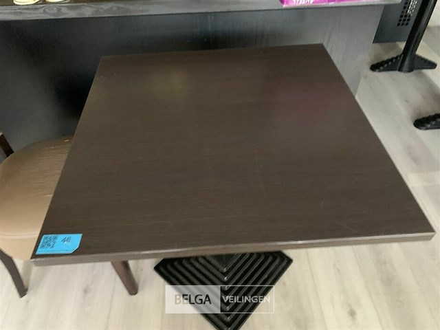 Houten tafeltje - afbeelding 1 van  1