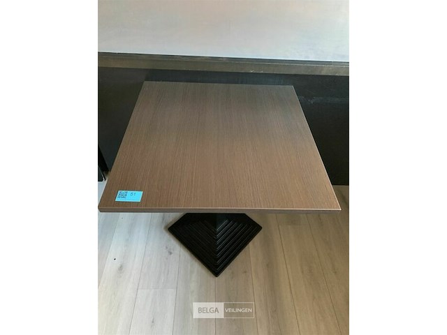 Houten tafeltje - afbeelding 1 van  1