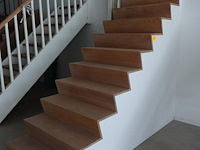 Houten toonzaal trap - afbeelding 2 van  3