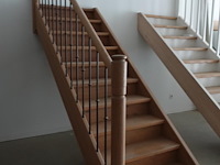 Houten toonzaal trap - afbeelding 2 van  4