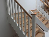 Houten toonzaal trap - afbeelding 2 van  3