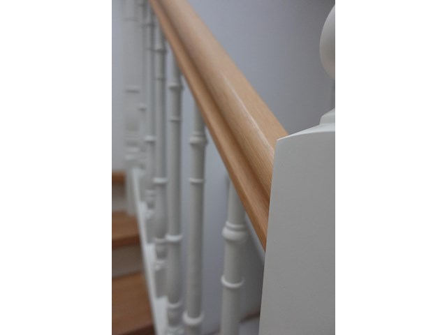 Houten toonzaal trap - afbeelding 3 van  3