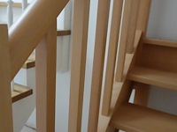 Houten toonzaal trap - afbeelding 3 van  4