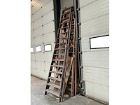 Houten trap (2x) - afbeelding 2 van  5