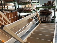 Houten trap + leuning - afbeelding 1 van  3
