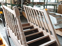 Houten trap + leuningen - afbeelding 3 van  3