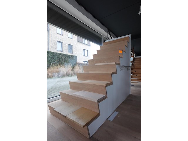 Houten trap - afbeelding 2 van  3