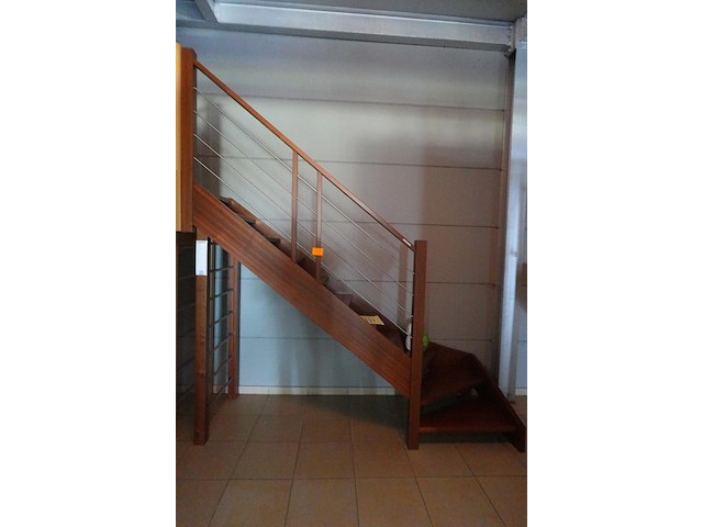 Houten trap - afbeelding 2 van  3