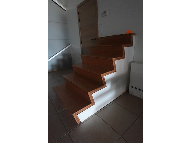 Houten trap - afbeelding 2 van  3