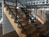 Houten trap - afbeelding 2 van  3