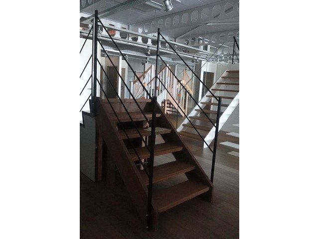 Houten trap - afbeelding 2 van  3