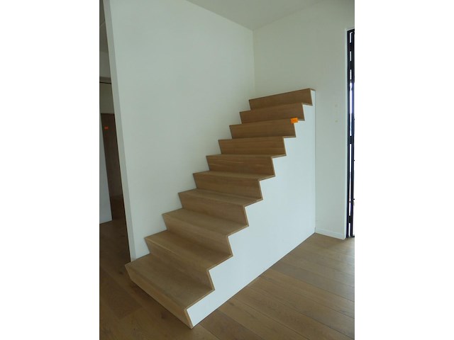 Houten trap - afbeelding 2 van  2