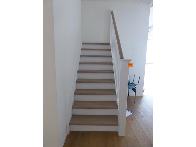 Houten trap - afbeelding 1 van  2