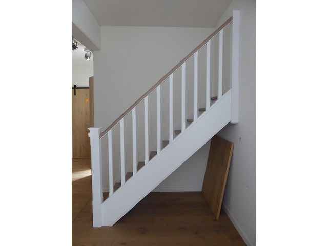 Houten trap - afbeelding 2 van  2