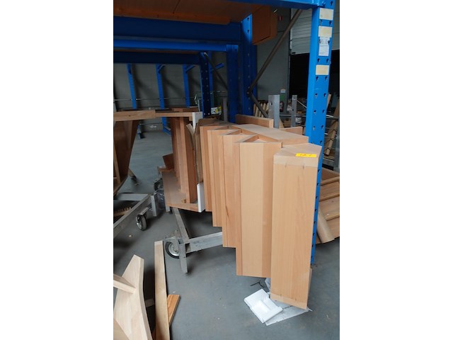 Houten trap - afbeelding 2 van  3