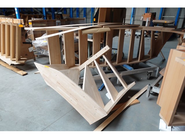 Houten trap - afbeelding 1 van  3