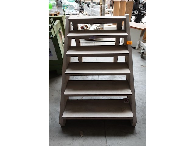 Houten trap - afbeelding 1 van  2