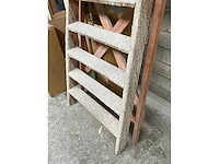 Houten trap - afbeelding 3 van  4