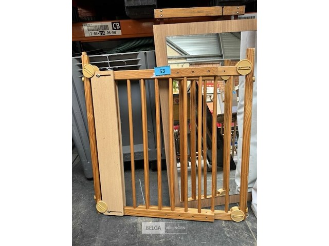 Houten traphekje + spiegel + stoeltje - afbeelding 2 van  2