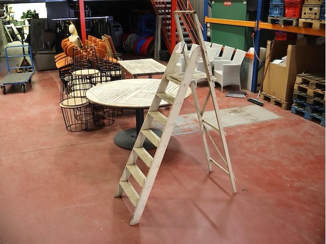 Houten trapladder - afbeelding 1 van  2