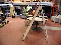 Houten trapladder - afbeelding 2 van  2