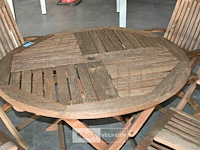 Houten tuintafel + 4 houten tuinstoelen - afbeelding 2 van  6