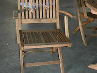 Houten tuintafel + 4 houten tuinstoelen - afbeelding 5 van  6