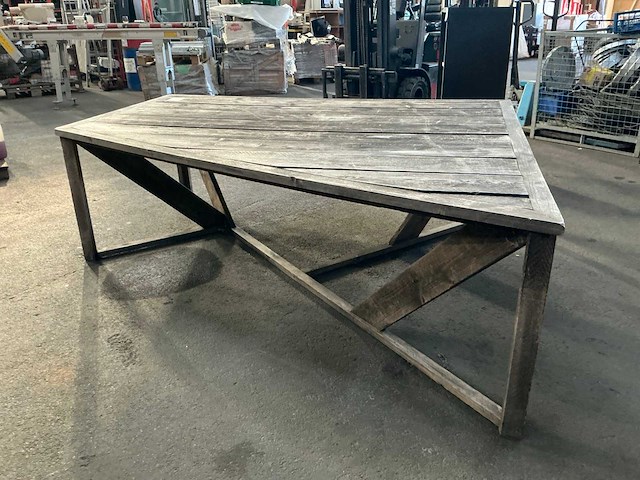 Houten tuintafel - afbeelding 2 van  4