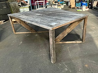 Houten tuintafel - afbeelding 1 van  4