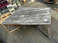 Houten tuintafel - afbeelding 4 van  4