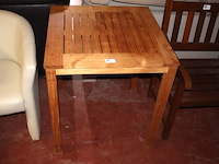 Houten tuintafel - afbeelding 2 van  3