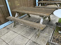 Houten tuintafel - afbeelding 2 van  2