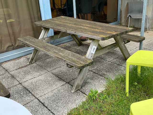 Houten tuintafel - afbeelding 2 van  3