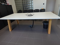 Houten vergadertafel - afbeelding 1 van  4