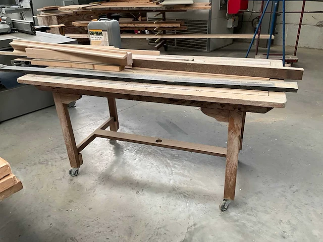 Houten verrijdbare werkbank (2x) - afbeelding 4 van  5