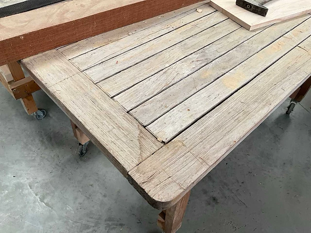 Houten verrijdbare werkbank (2x) - afbeelding 2 van  5
