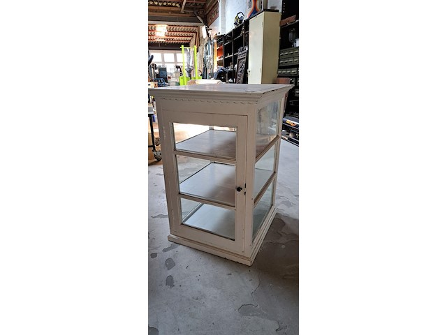 Houten vitrine - afbeelding 1 van  2