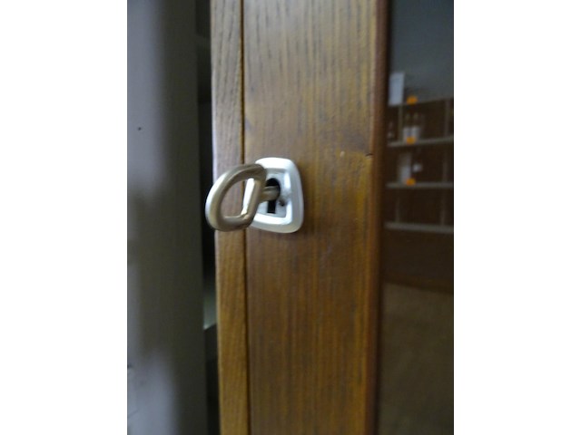 Houten vitrinekast - afbeelding 3 van  3