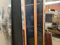 Houten vitrinekast - afbeelding 2 van  3