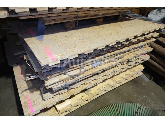 Houten vloer (+- 1000 m²) - afbeelding 5 van  9